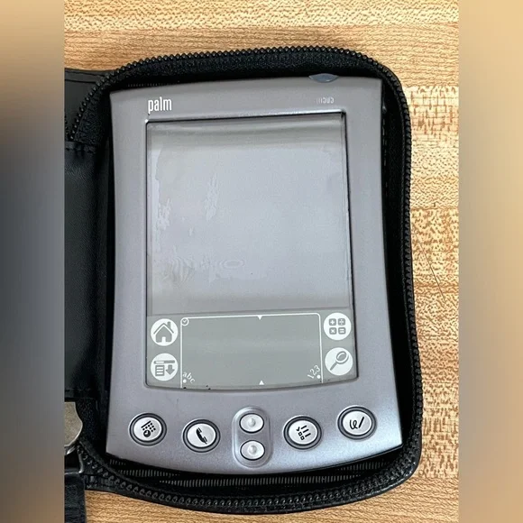 Tungsten T M550 von Palm hält auch heute noch über einen Monat durch - News